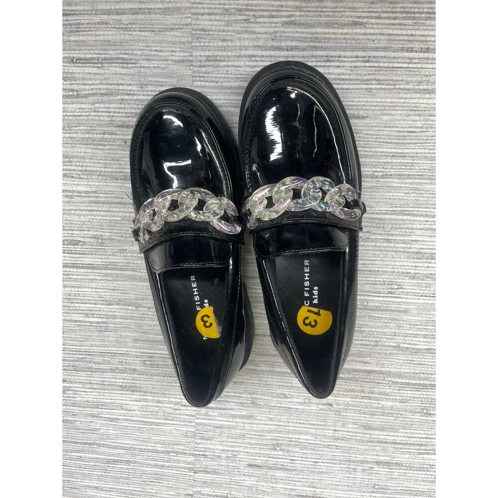 Marc Fisher Kids Bella Loafers in black patent w iridescent chain sz 13